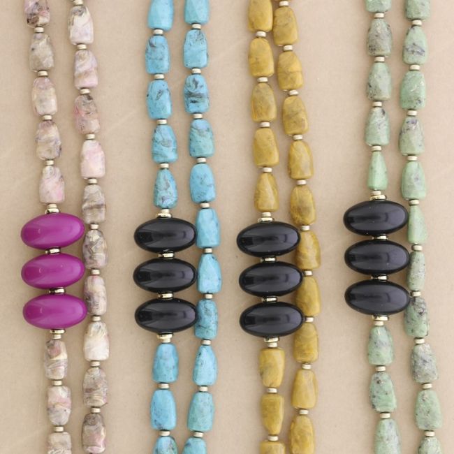 COLLAR LARGO CUENTAS RESINA