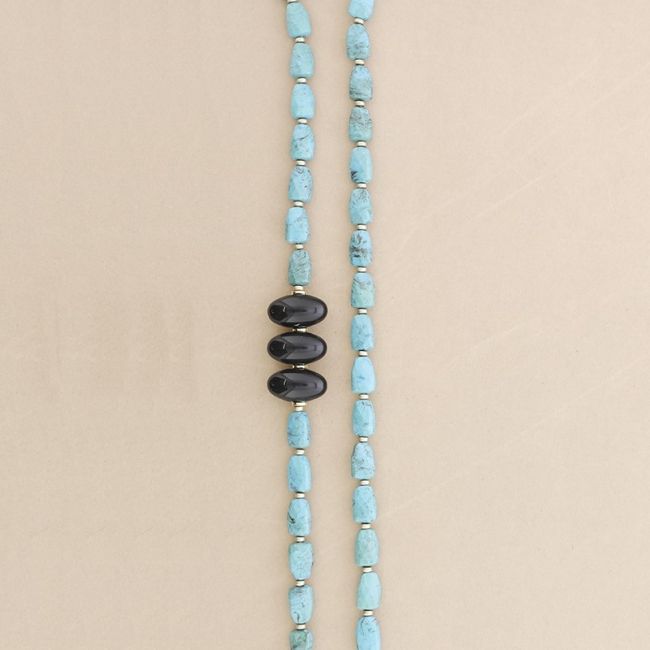 COLLAR LARGO CUENTAS RESINA