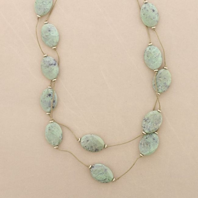 COLLAR LARGO CUENTAS RESINA