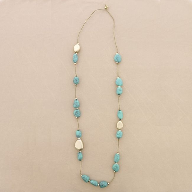LONG NECKLACE WITH RESIN BEADS