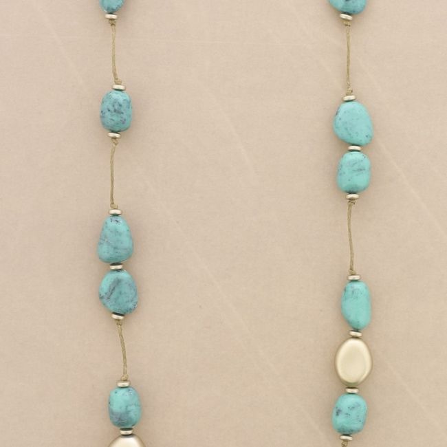 LONG NECKLACE WITH RESIN BEADS