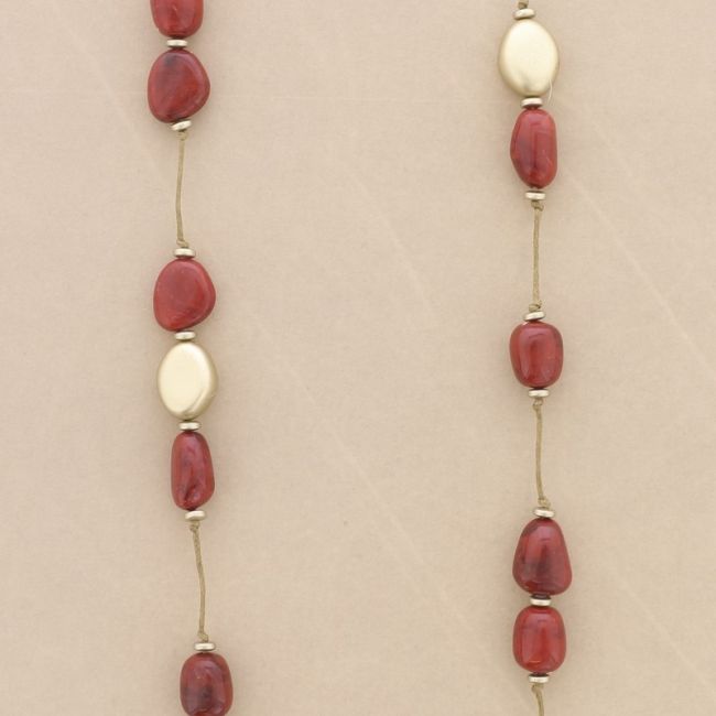 LONG NECKLACE WITH RESIN BEADS