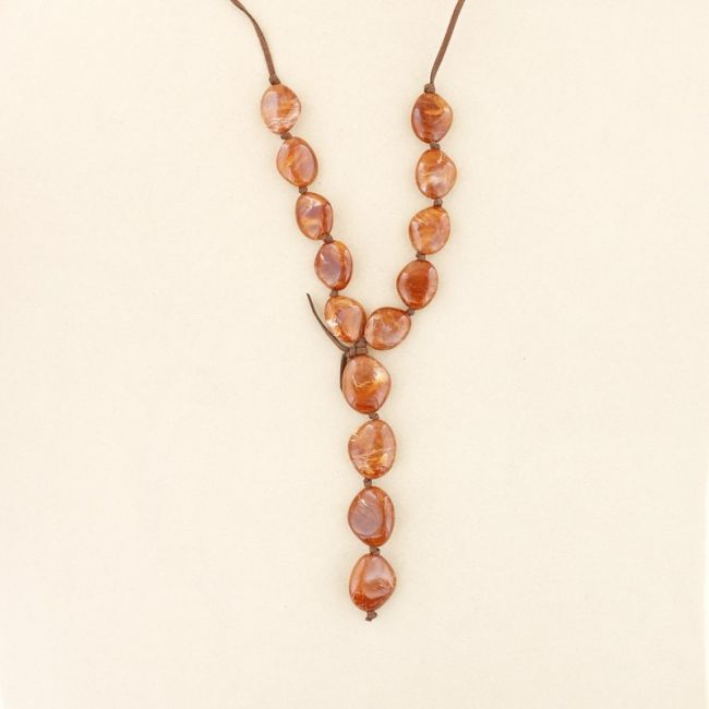 LONG NECKLACE WITH RESIN BEADS