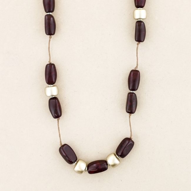 COLLAR LARGO CUENTAS RESINA