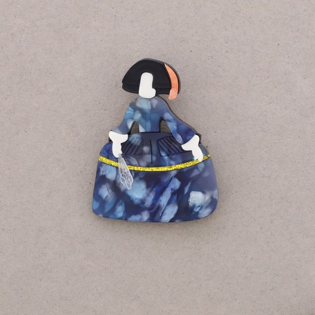 BROCHE MENINA RESINA