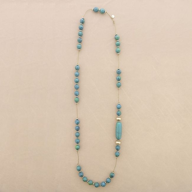 LONG NECKLACE WITH FACETED RESIN BEADS