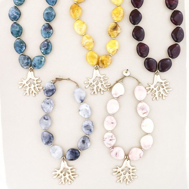 RESIN BEADS PENDANT CORAL METAL CHOKER