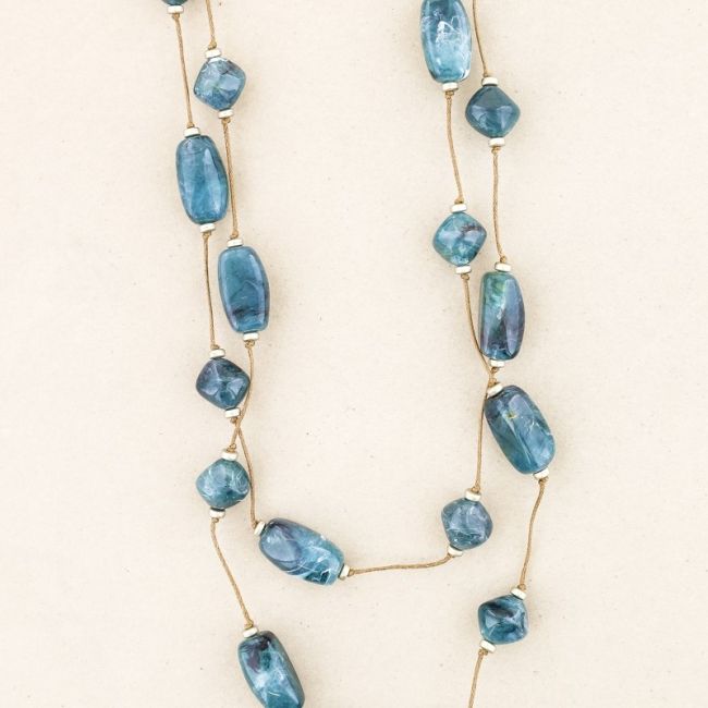 COLLAR LARGO DOBLE CUENTAS RESINA