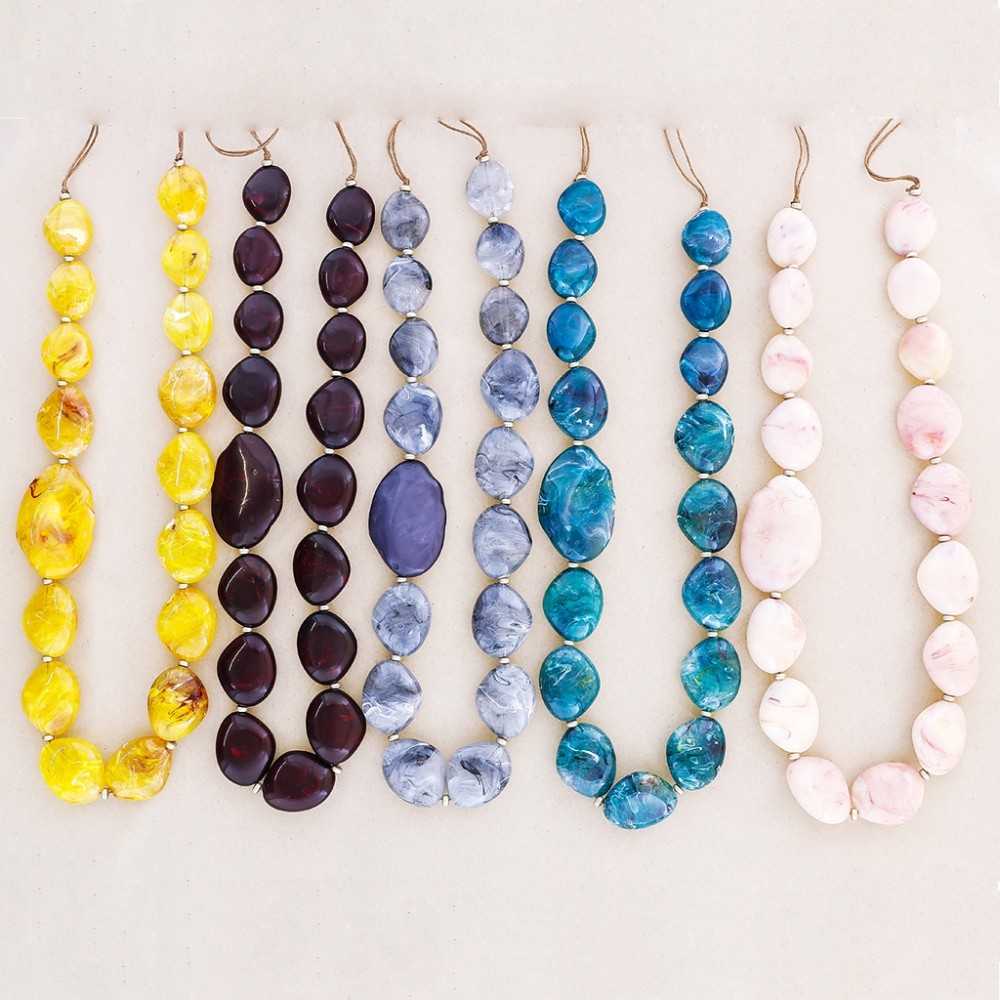 COLLAR LARGO CUENTAS RESINA