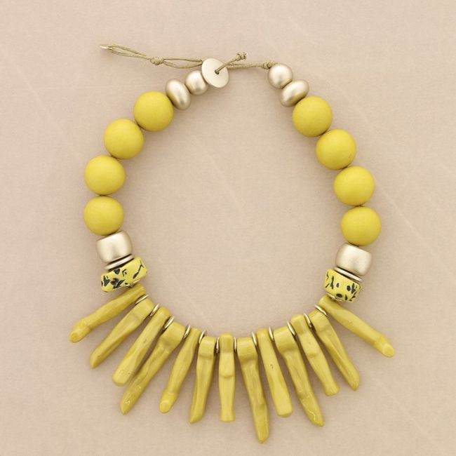 CORAL BALL RESIN SHORT NECKLACE