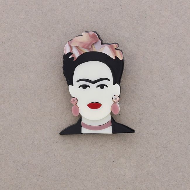 FRIDA RESIN BROOCH