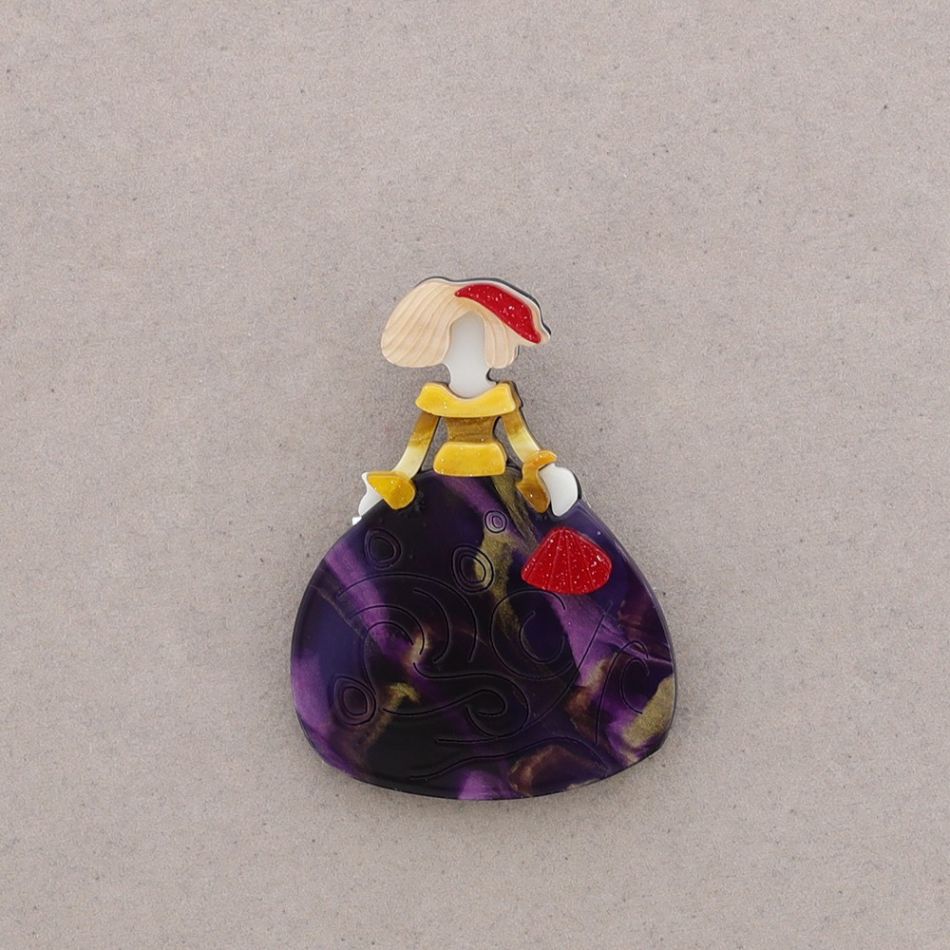 BROCHE MENINA RESINA