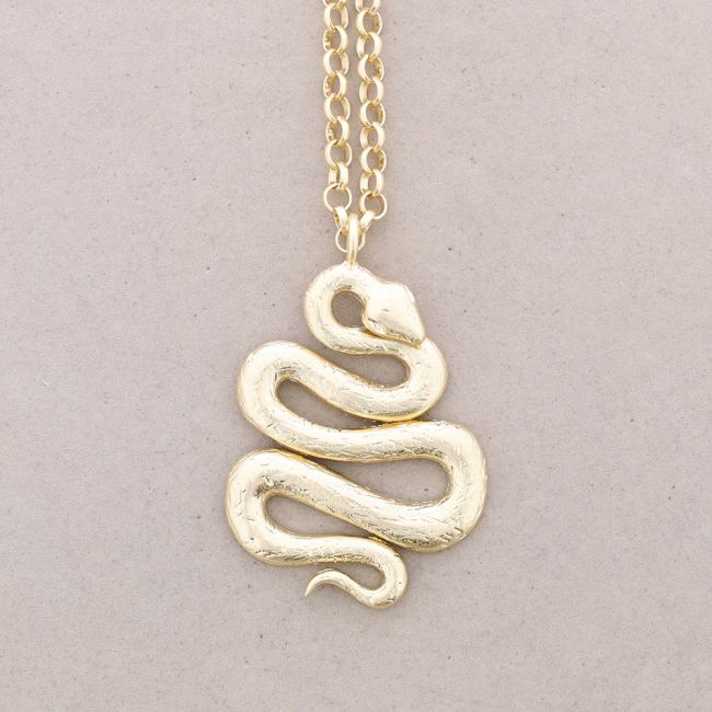METAL SNAKE PENDANT LONG NECKLACE