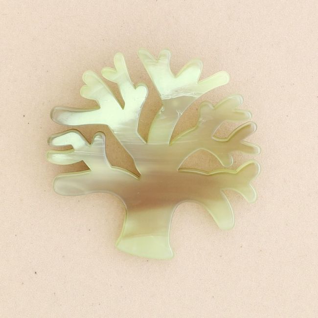 BROCHE ÁRBOL RESINA