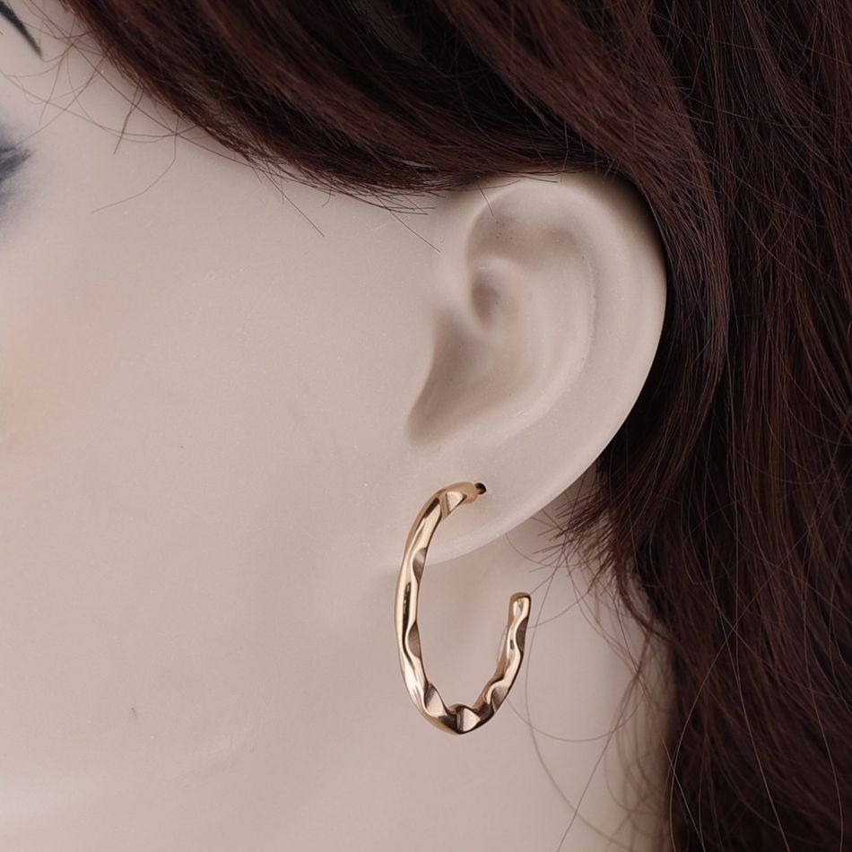 ROUGH HOOP STEEL EARRINGS
