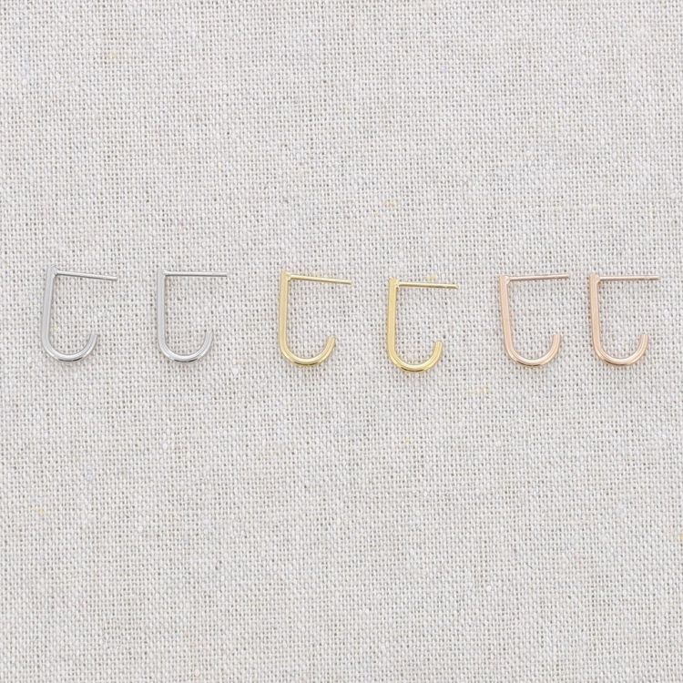SMALL HOOK STEEL EARRINGS 2