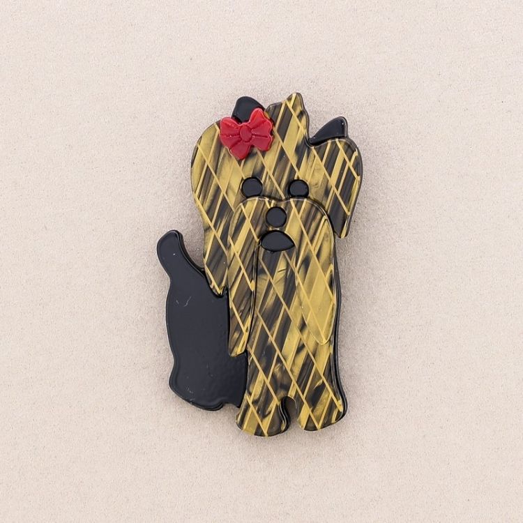 RESIN PUPPY BROOCH 2