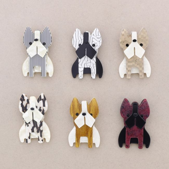 BROCHE PERRITO RESINA