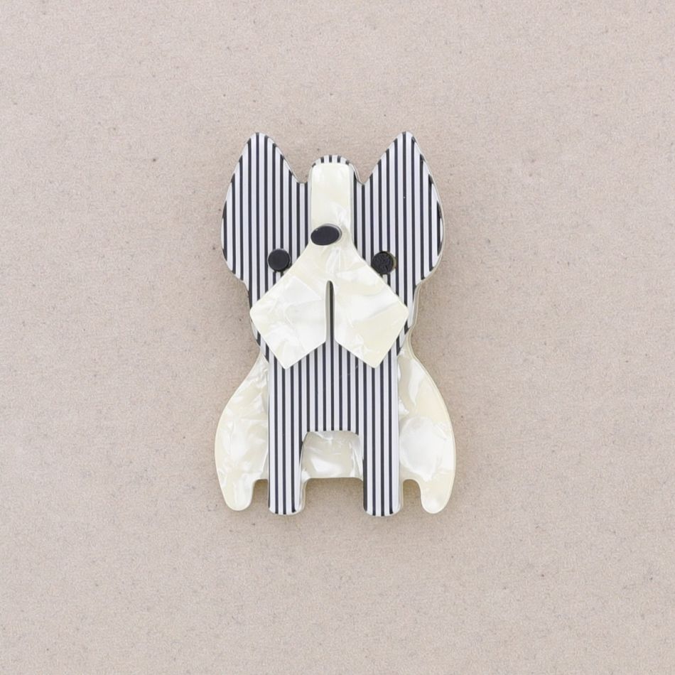 BROCHE PERRITO RESINA