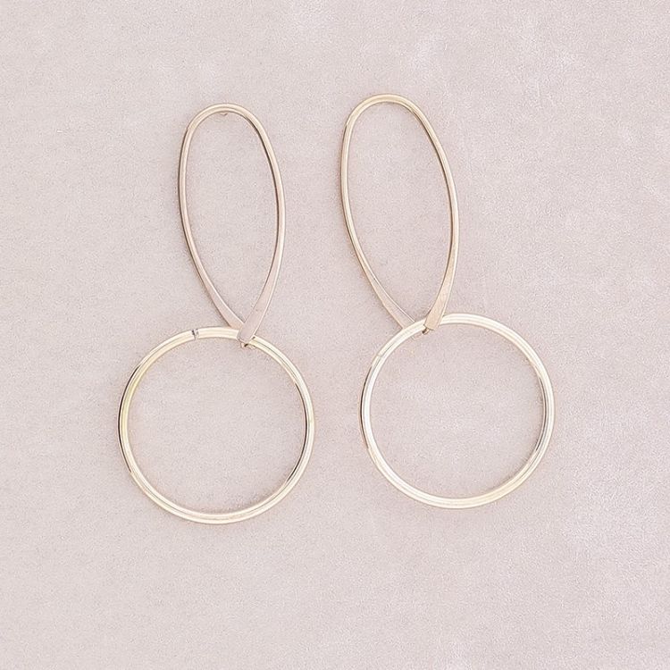 STEEL HANGING HOOP EARRINGS