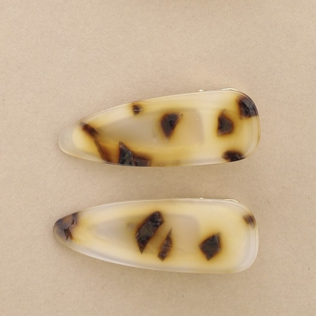 METAL RESIN STAMPED HAIRPIN