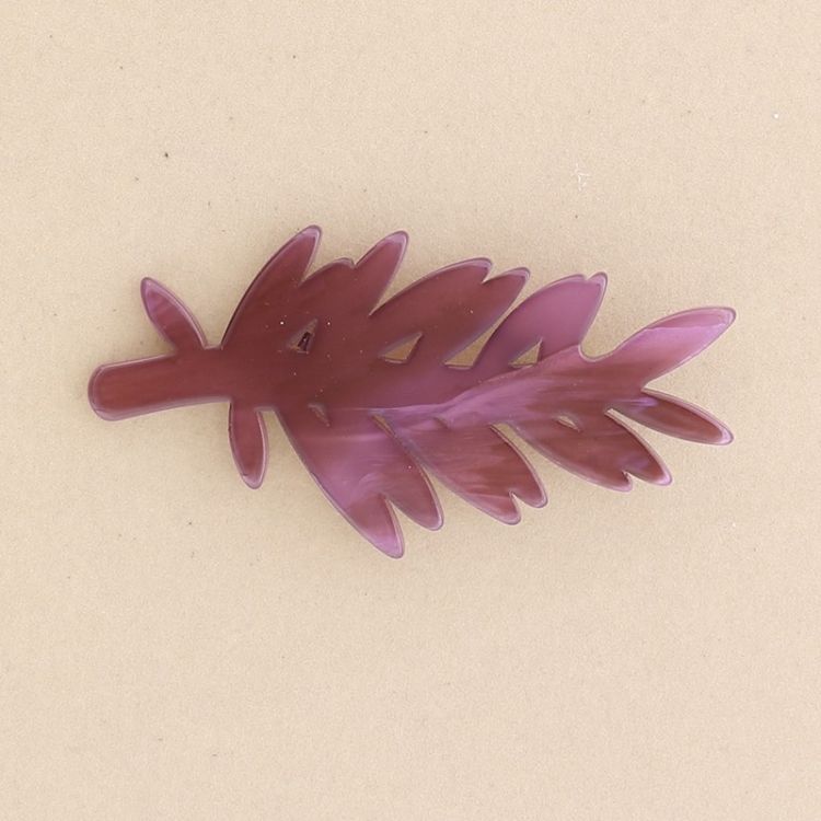 BROCHE RAMA RESINA