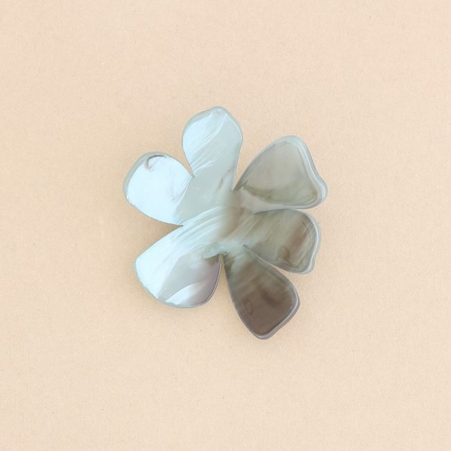 RESIN FLOWER BROOCH