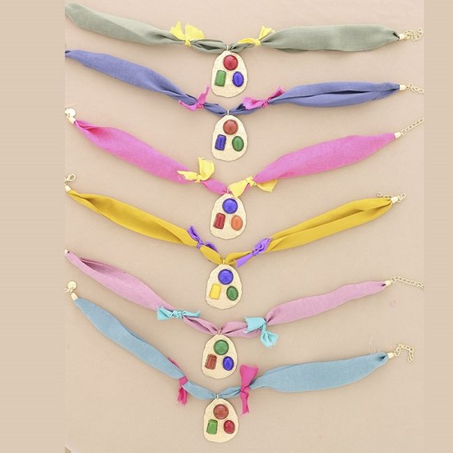 ETHNIC FABRIC METAL RESIN SHORT NECKLACE