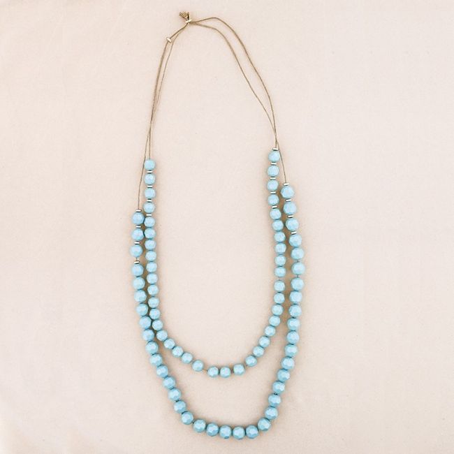 COLLAR LARGO DOBLE TIRA CUENTAS RESINA