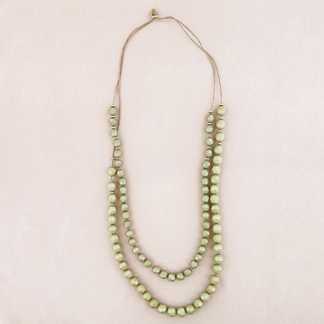 LONG DOUBLE STRAP NECKLACE WITH RESIN BEADS