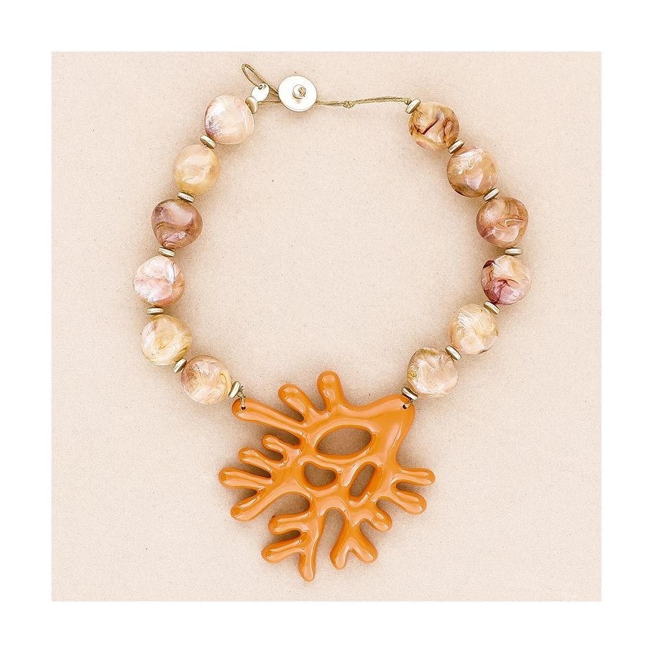 CORAL RESIN PENDANT BEADS SHORT NECKLACE