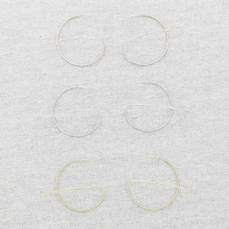 IRREGULAR CIRCLE STEEL EARRINGS 2