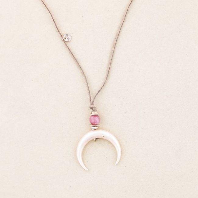 METAL HALF MOON PENDANT LONG NECKLACE