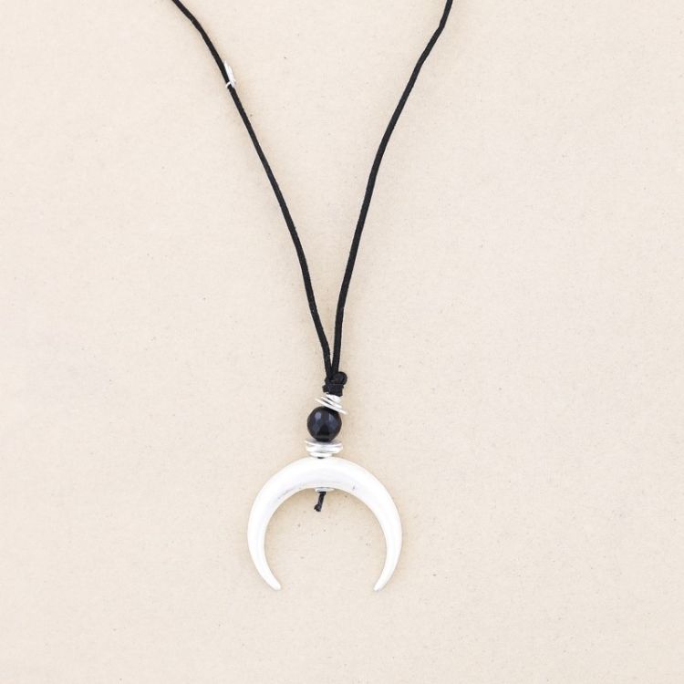 METAL HALF MOON PENDANT LONG NECKLACE 2