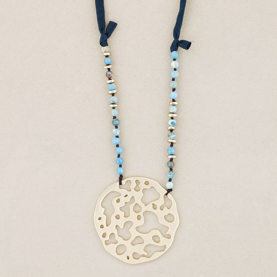 COLLAR LARGO PIEDRAS COLGANTE MEDALLÓN METAL