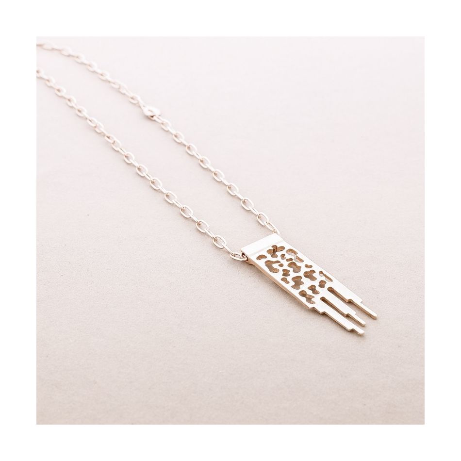 COLLAR LARGO COLGANTE METAL