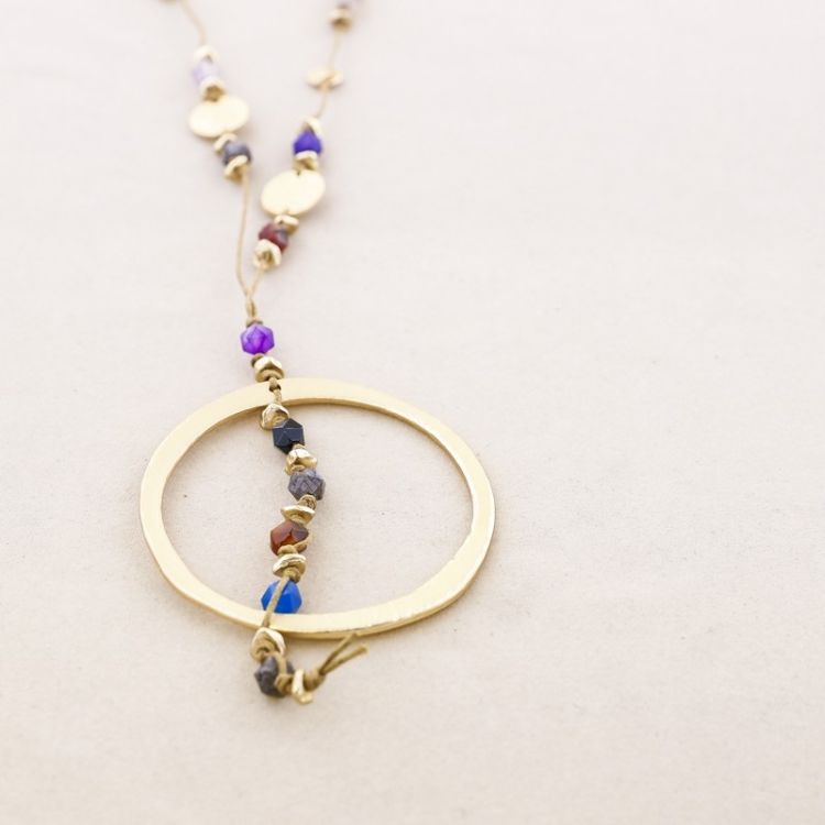 COLLAR LARGO PIEDRAS COLGANTE ANILLA