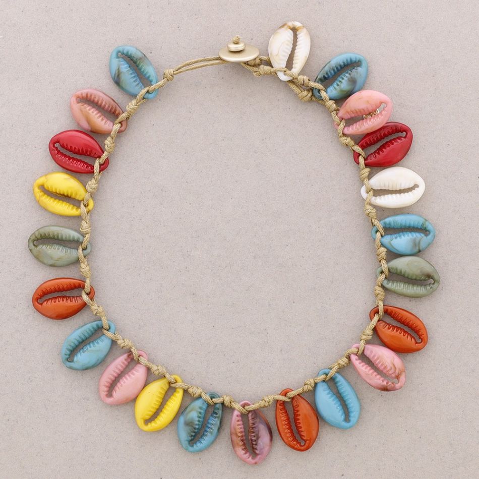 RESIN SHELL SHORT NECKLACE