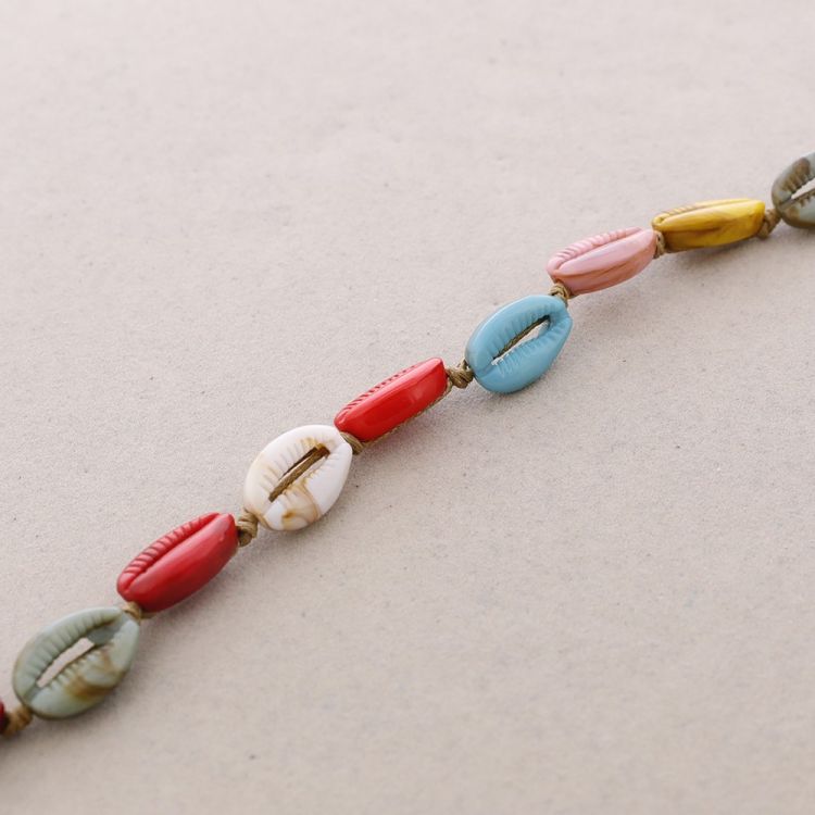 RESIN SHELL SHORT NECKLACE 2