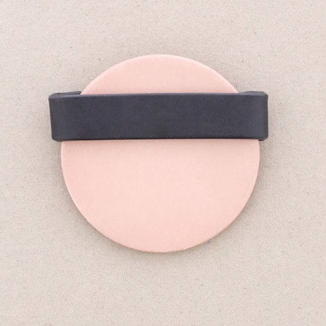 BROCHE FORMA GEOMÉTRICA RESINA