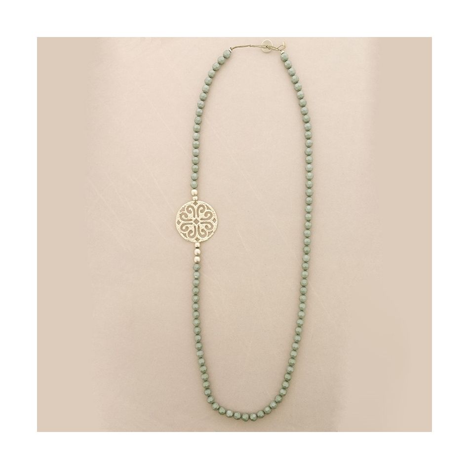 METAL MEDALLION FACETED RESIN BEADS LONG NECKLACE