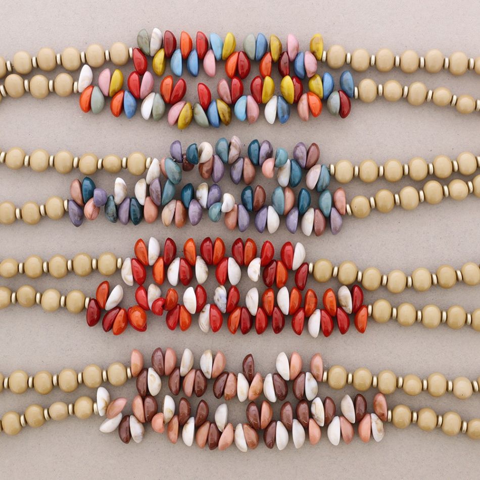 DOUBLE RESIN SHELL BEADS SHORT NECKLACE