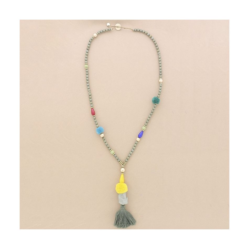 COLLAR LARGO CUENTAS RESINA COLGANTE FLECO