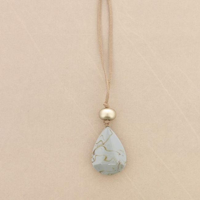 COLLAR LARGO ANTELINA COLGANTE GOTA RESINA