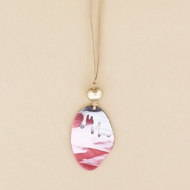 SUEDE LONG NECKLACE WITH RESIN PENDANT