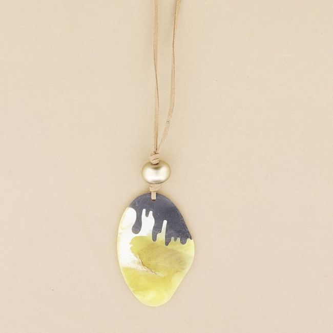SUEDE LONG NECKLACE WITH RESIN PENDANT