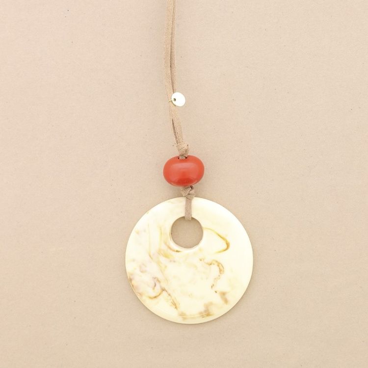 SUEDE LONG NECKLACE WITH RESIN PENDANT 2