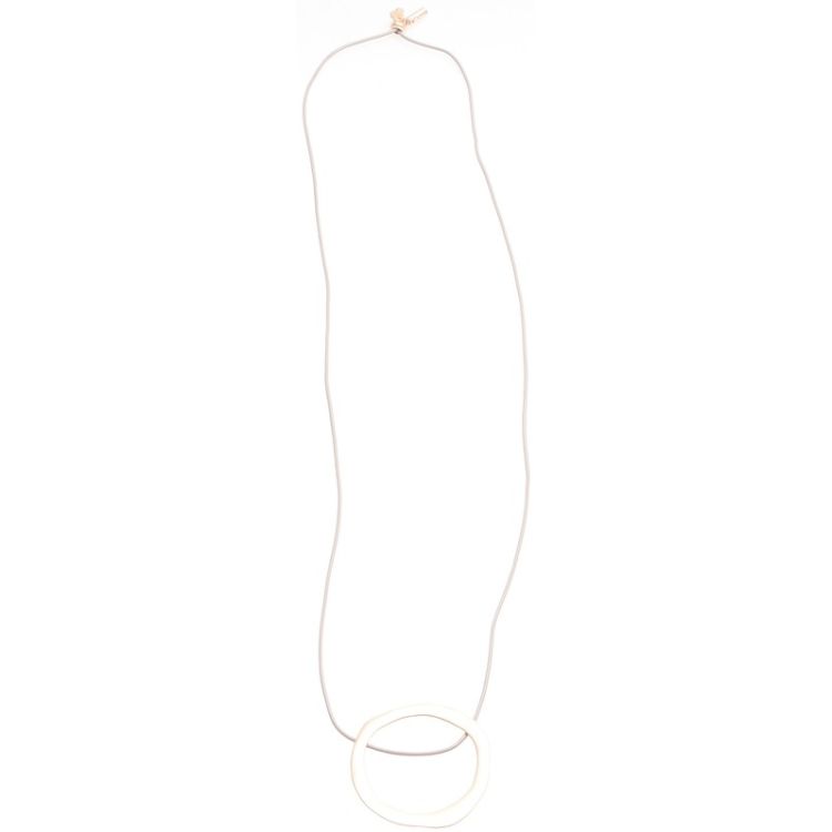 LONG NECKLACE WITH METAL RING PENDANT