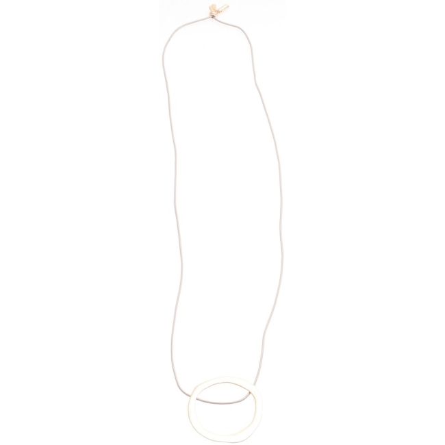 LONG NECKLACE WITH METAL RING PENDANT