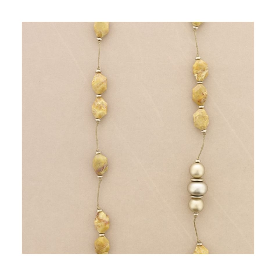 COLLAR LARGO CUENTAS RESINA
